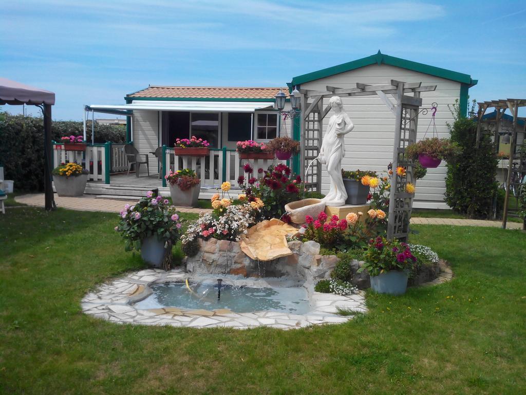 Hotellerie De Plein Air Belle Dune Berck Exterior foto